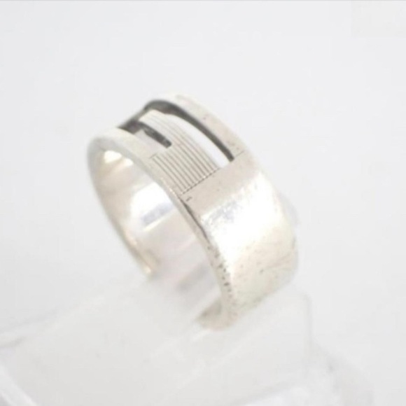Gucci G Logo Sterling Silver Ring sz 6.25 (GGXX060) - Picture 2 of 3
